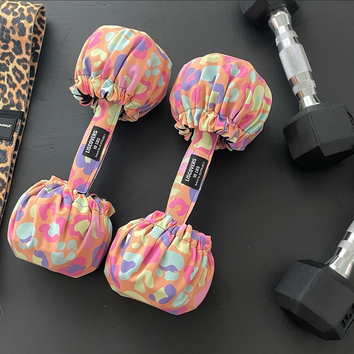 1745783785-333250434_208180945200570_9108670516371580141_n Leopard Print Dumbbells